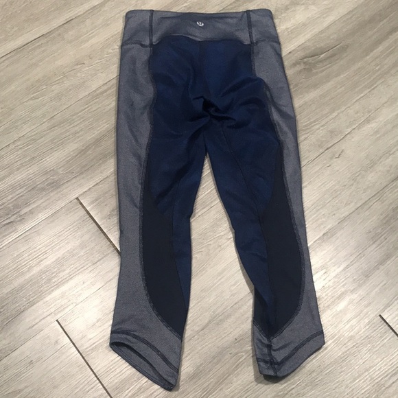 Lululemon Special Edition Sashiko Denim Blue Print Wonder Under Crop Leggings - Picture 5 of 9